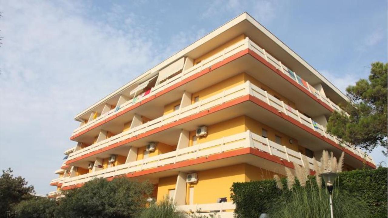 Condominio Carina Sud Bibione Bagian luar foto