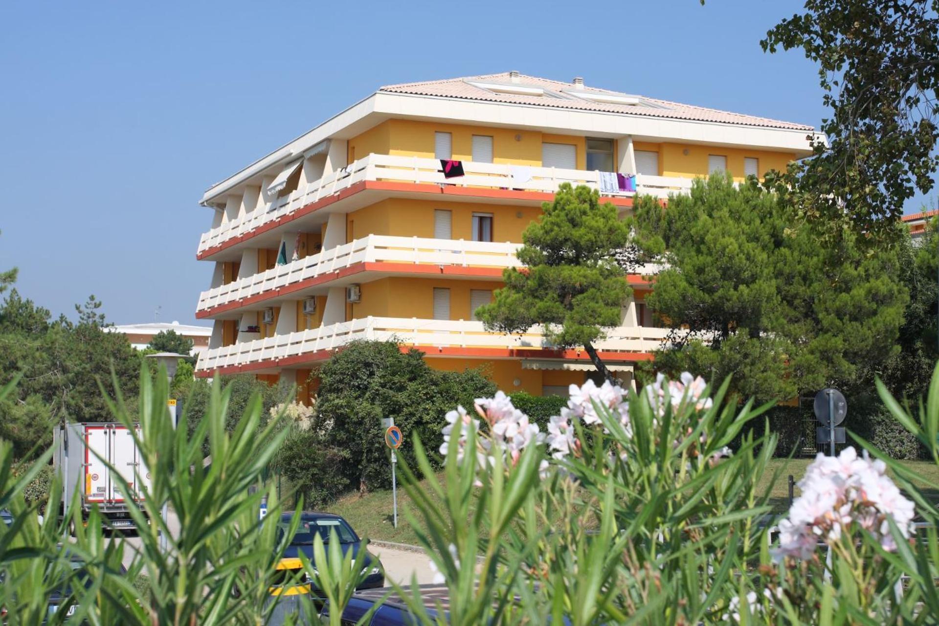 Condominio Carina Sud Bibione Bagian luar foto